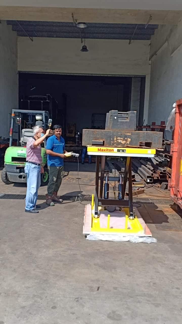 Professional Engineer Scissor Lift Inspection